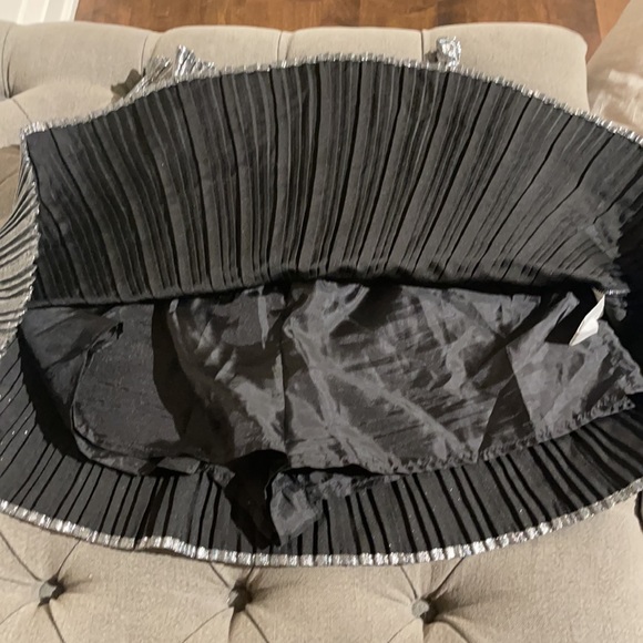 Zara silver mini skort - Picture 4 of 4